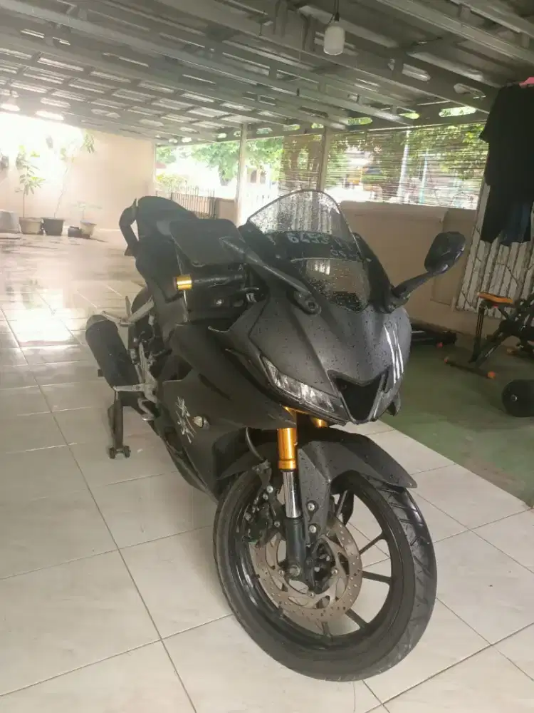 Dijual motor R15