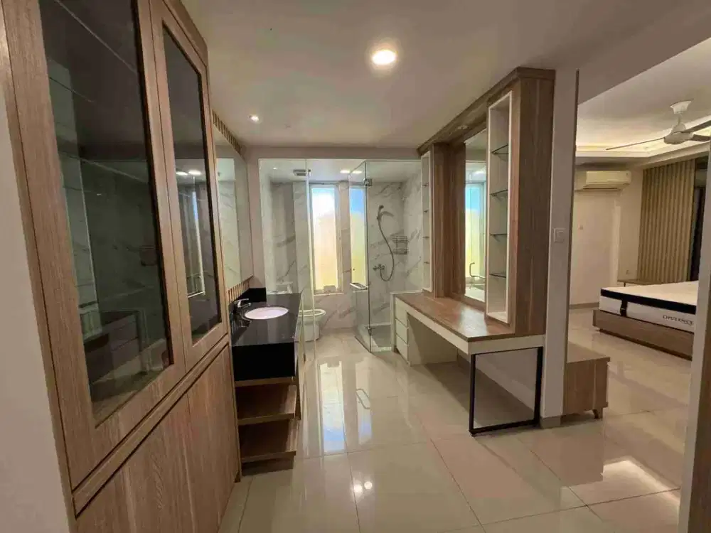 D sewa town house CBD pluit