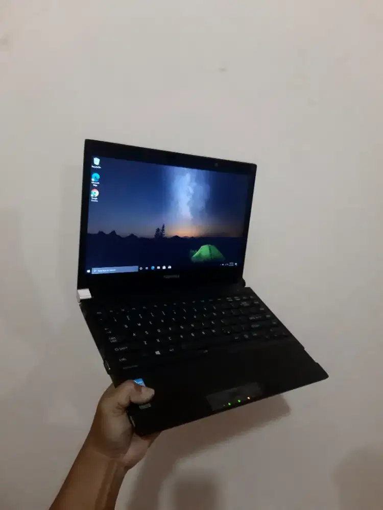 Laptop toshiba core i7 ram 4