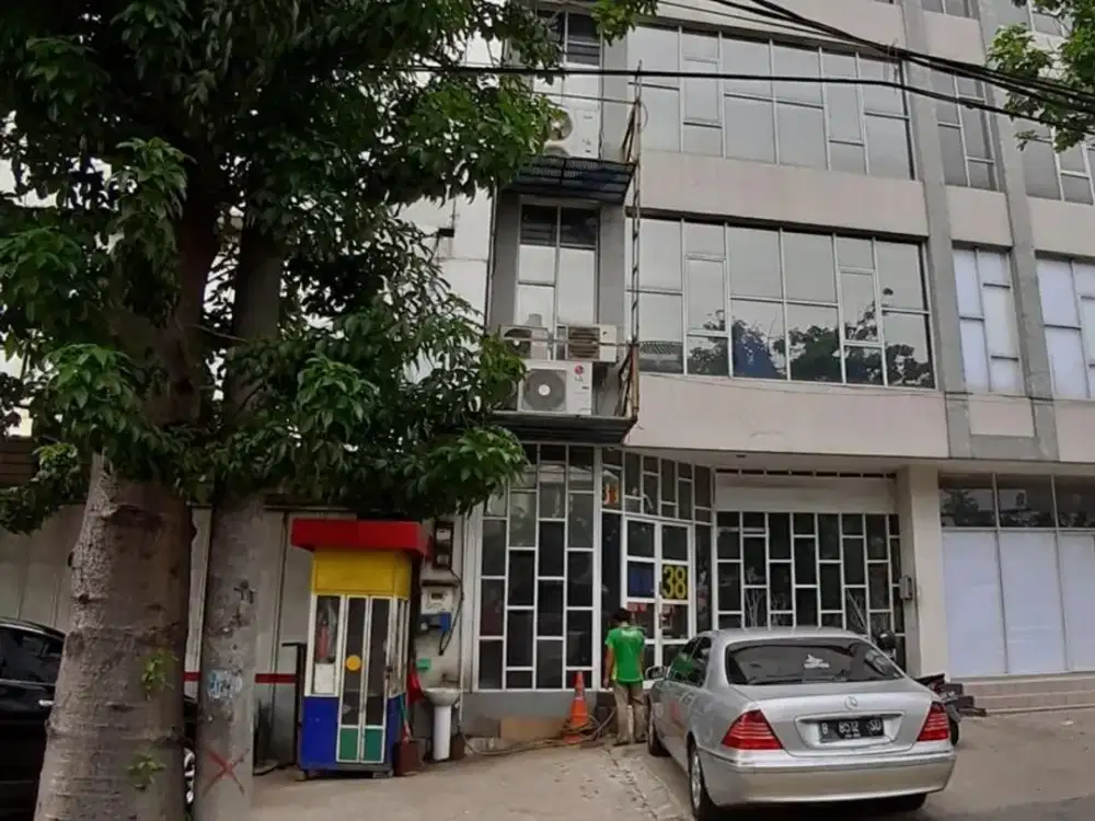 DISEWA KAN RUKO PINGGIR JALAN KEBON JERUK