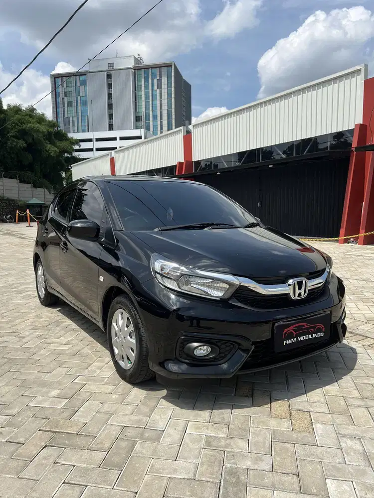 Honda brio E matic 2023 istimewa low KM 10rb, jarang pakai, full ori