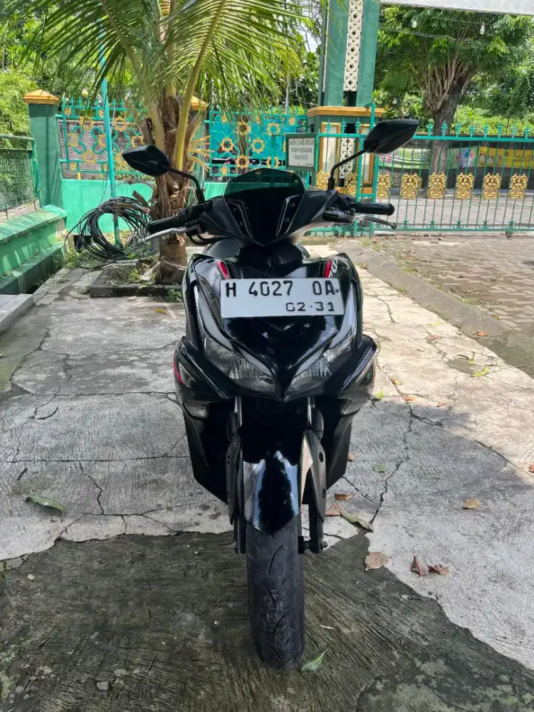 New Aerox 2021 Warna Hitam Merah