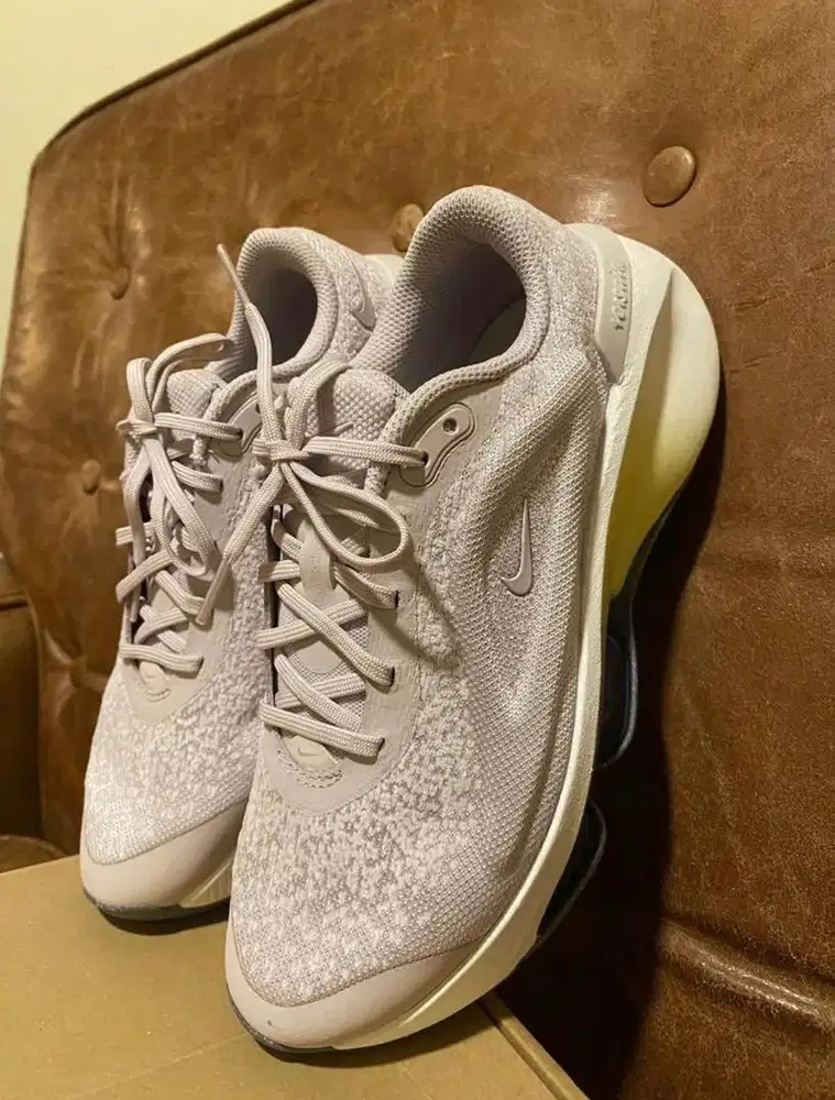 Sepatu Nike Baru (Size 38)