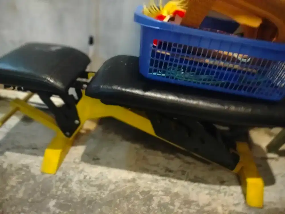 Bangku fitnes Bekas