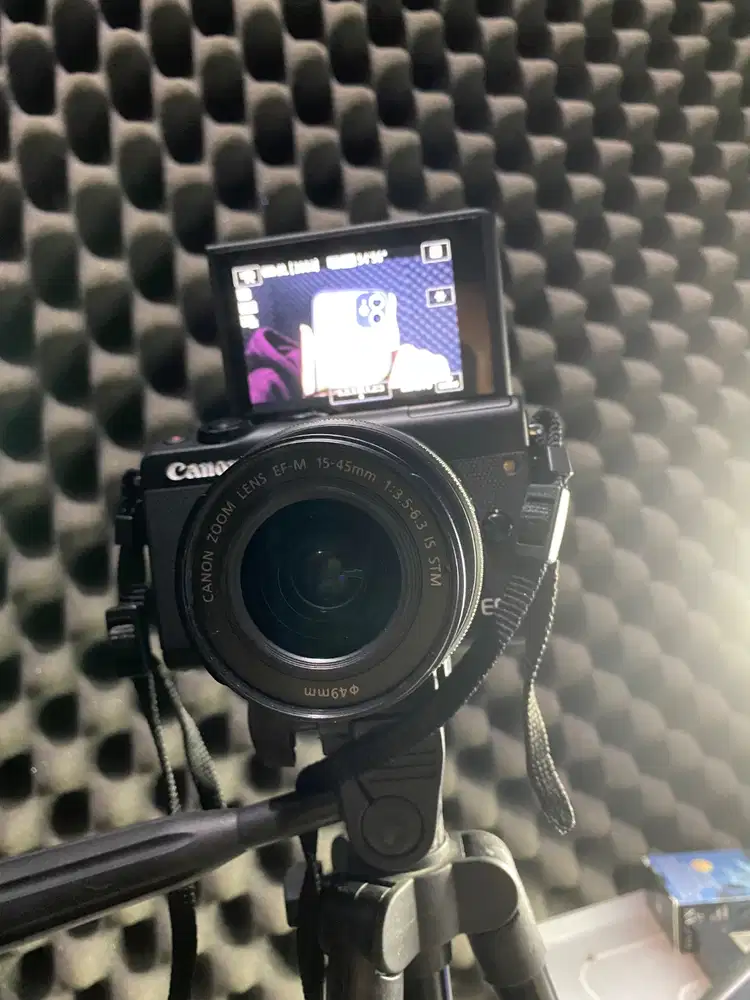 Jual kamera canon m100 mirrorless