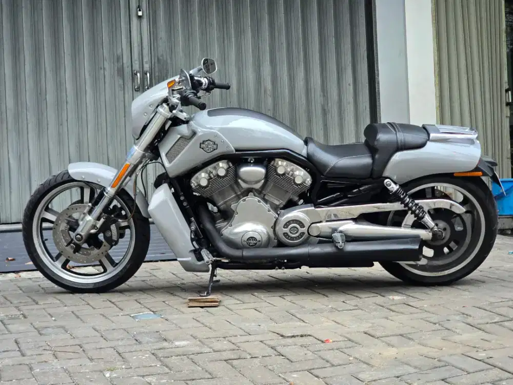 Moge Cruiser Harley Davidson Vrod Muscle 2012 FP Mabua Antik 10th Aniv