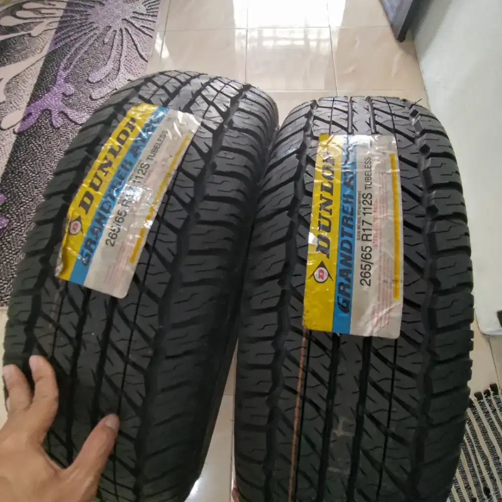 Ban 265 65 r17 dunlop grantrek at20