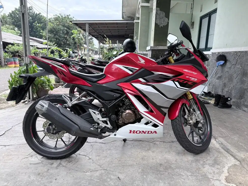 Honda CBR 150 R