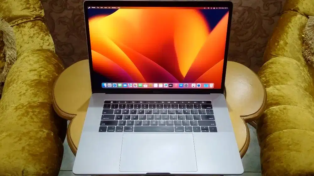 Macbook Pro Retina 15 Ram 16GB Editing Berat AMD PRO Core i7 SSD 512GB