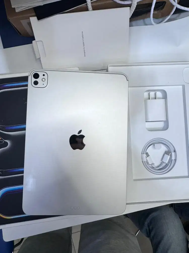 Ipad pro m5 11 256gb garansi maret2027