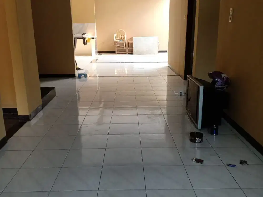 Rumah Siap Huni Strategis di Taman Holis Indah