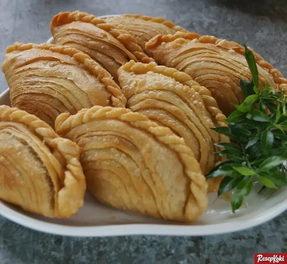 Dibutuhkan ART / KARYAWATI yang mengerti cara memasak