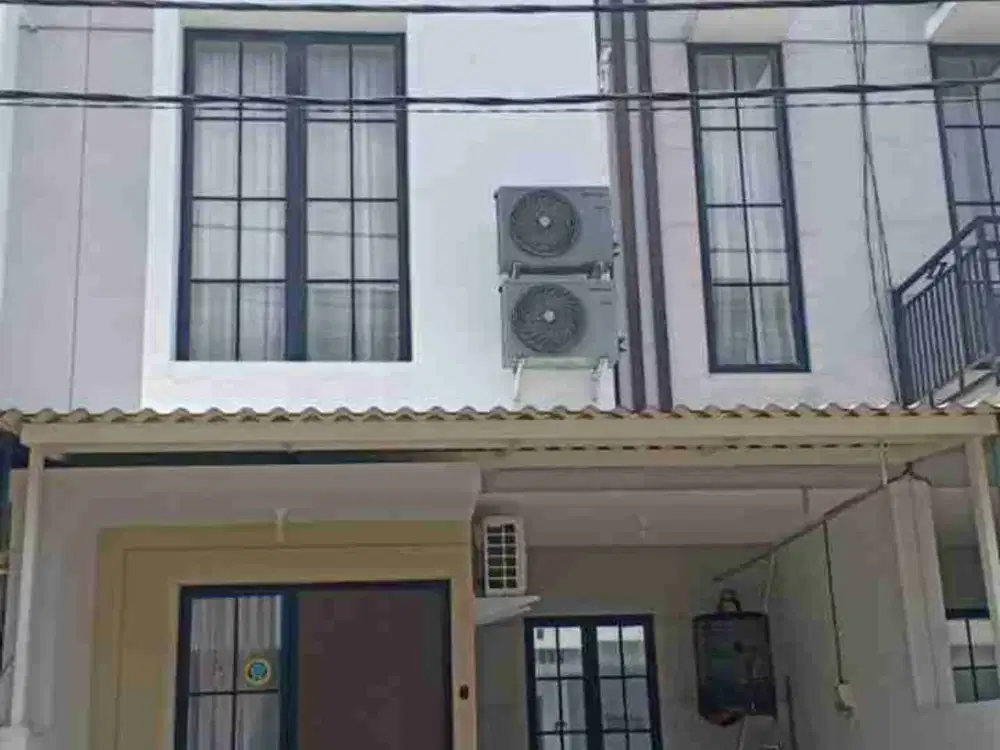 Dijual rumah R1 Babatan Pantai Surabaya