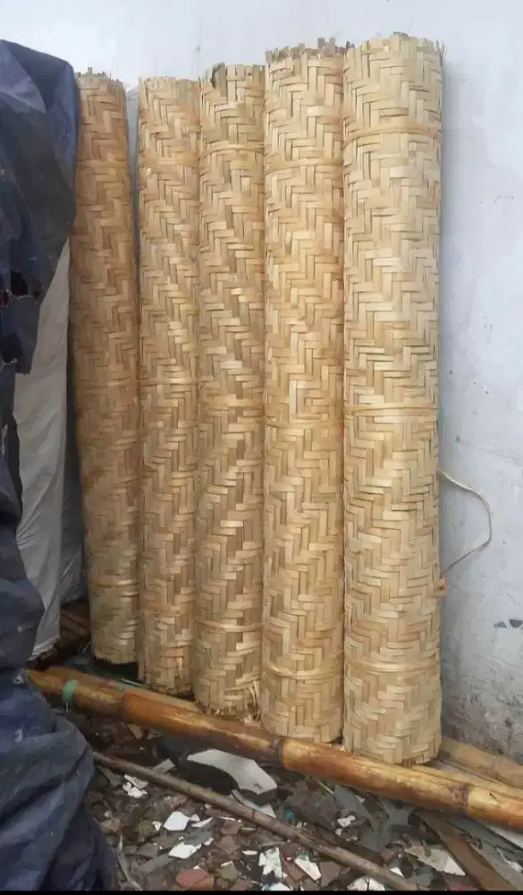 Gamacca dan tirai rotan