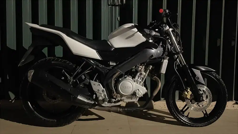 Vixion NVL 2014 Surat lengkap pajak mati mesin oke 5.5jt pas cod bjb