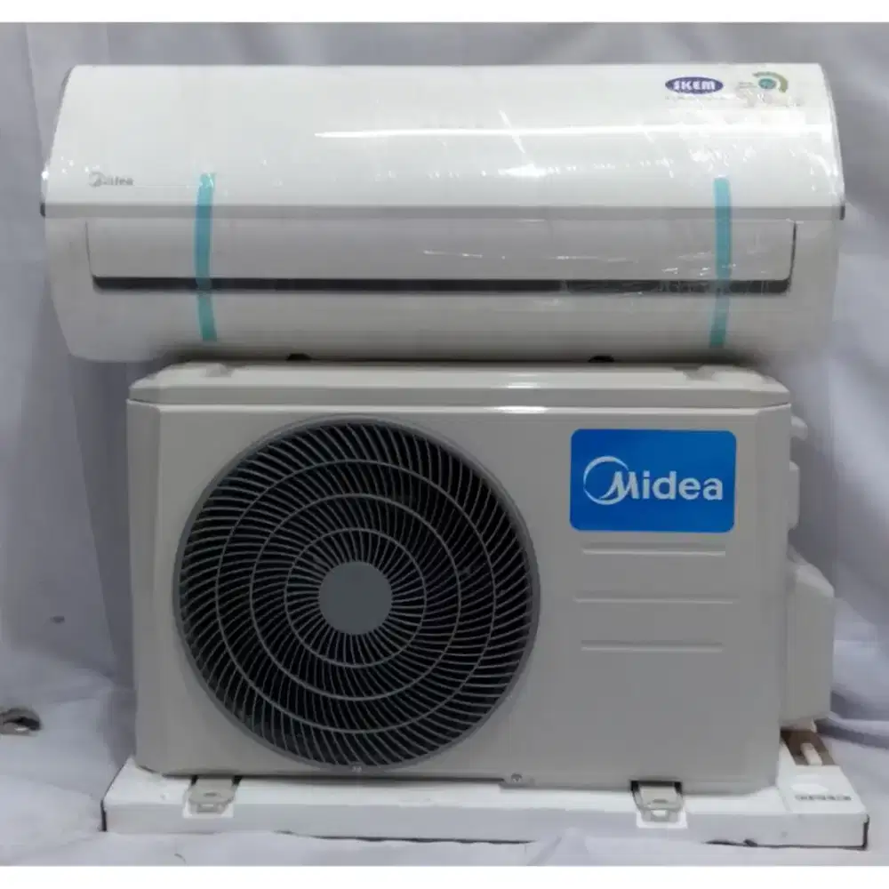 AC 0.5pk Midea unit aja