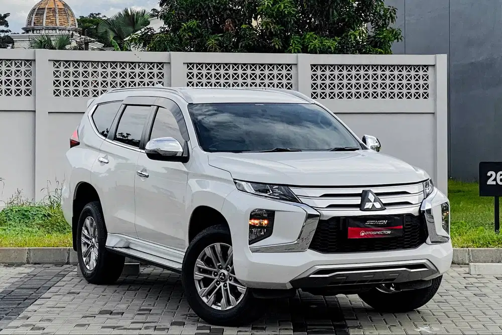 Mitsubishi Pajero Sport 2.5 Exceed Diesel Solar AT Matic 2022 Putih