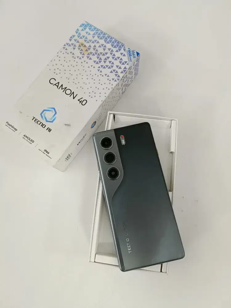 Tecno camon 40 8/256gb fullset