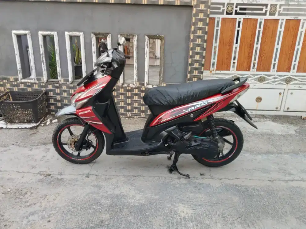 Honda Vario cw tahun 2012 plat 2027 di Tangerang