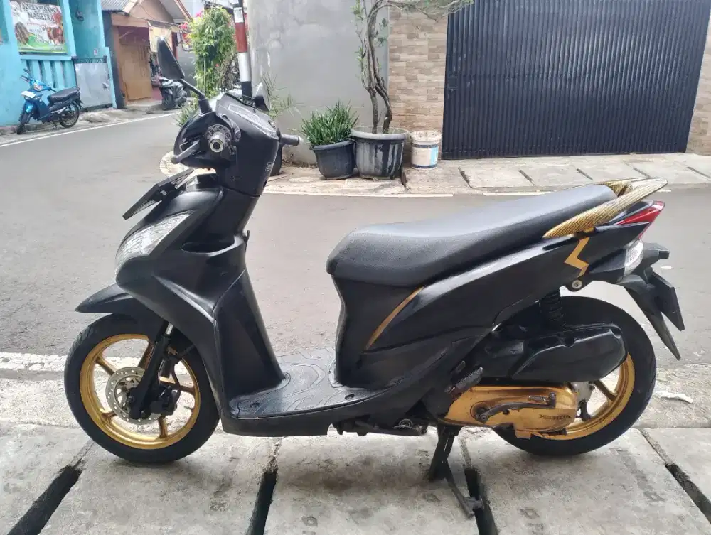 Honda Specy F1  2012