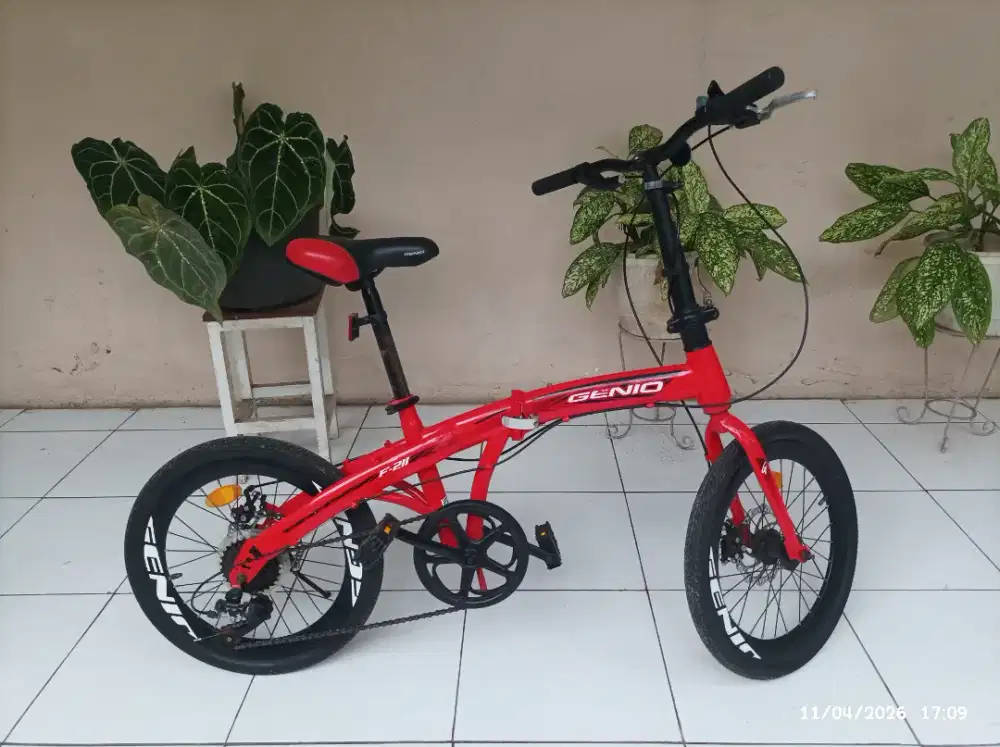 Sepeda lipat merk genio F211