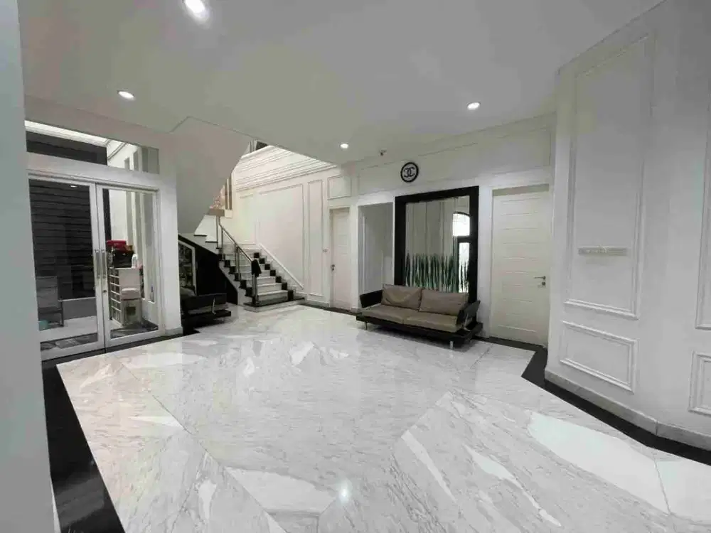 Dijual Cepat Rumah
Vila Artha Gading
Jalan Utama
LT 14x21
LB 900, 3.5lantai
KT 4+2, KM 4+1
Carport 5 mobil
Timur, SHM
20M nego