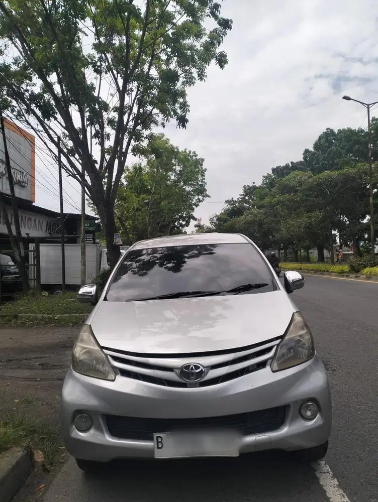 Toyota avanza E metik 2015