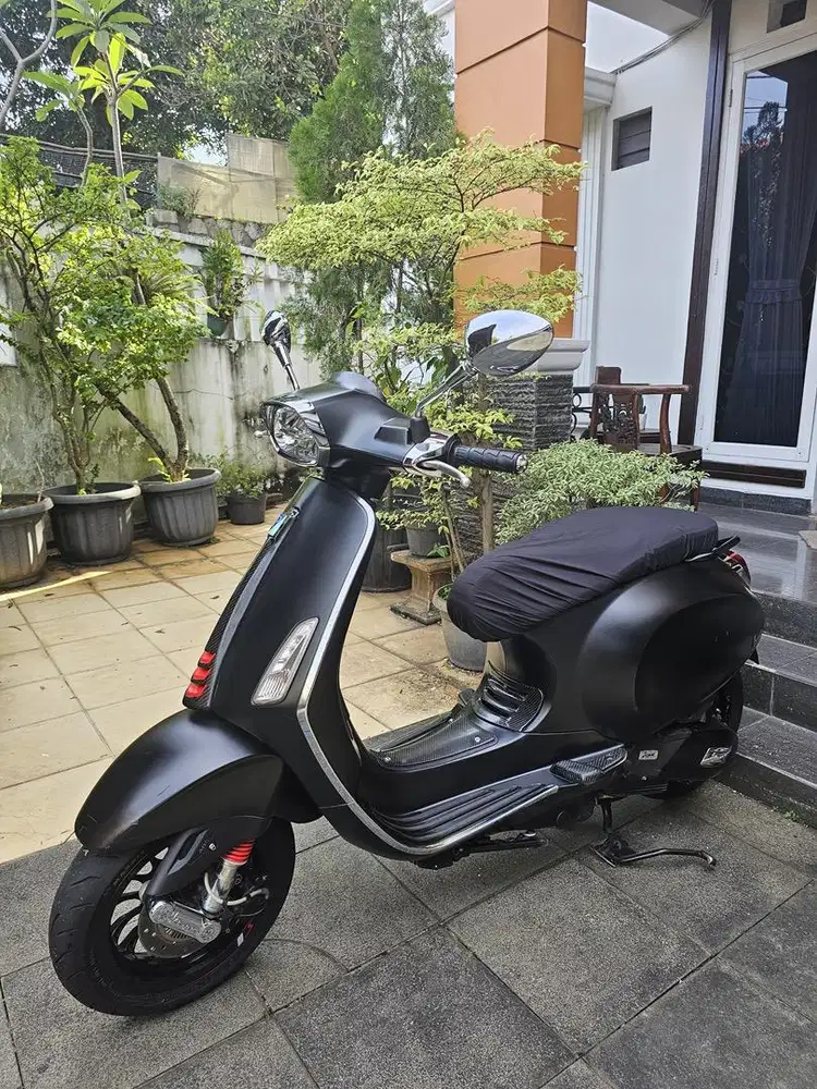 Vespa Sprint 2021