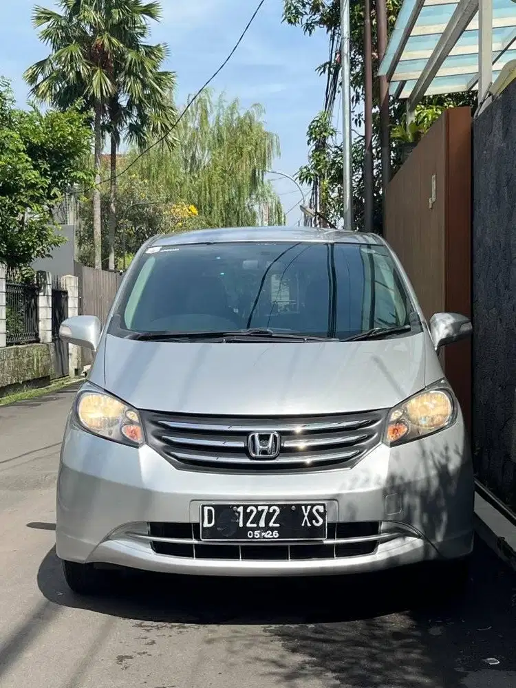 Honda Freed Psd AT 2011