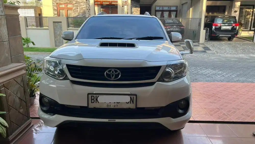 Toyota Fortuner G VNT TRD 2.5 Solar A/T