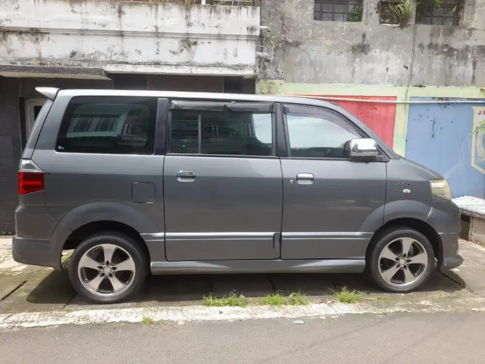 Suzuki APV 2010 Bensin