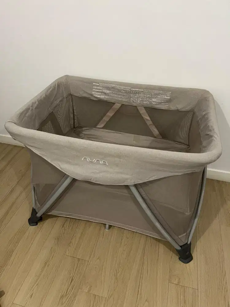 Baby Box Nuna Sena Aire dan Kasur Dooglee