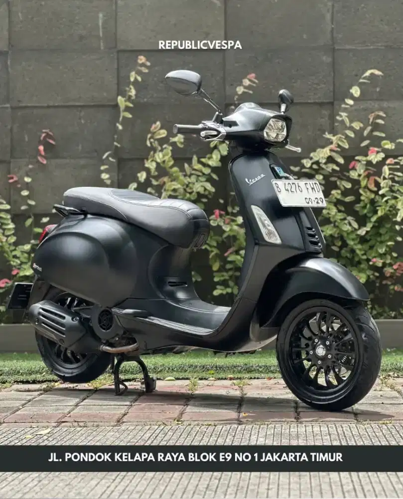 VESPA SPRINT NOTTE 150 IGET ABS LED TAHUN 2019 LIMITED EDITION