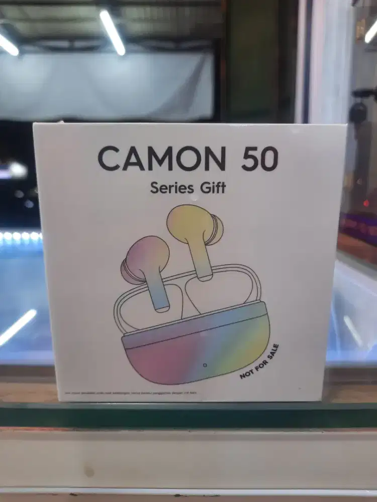 TWS CAMON 50 series gift
