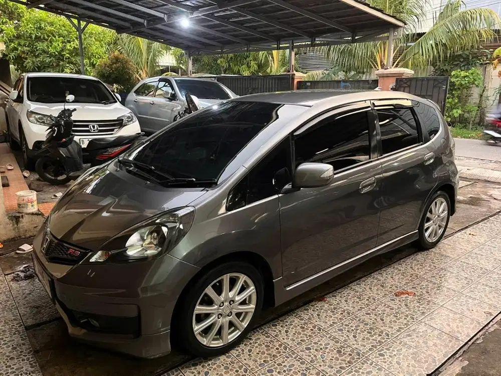 Honda Jazz 2011 Bensin