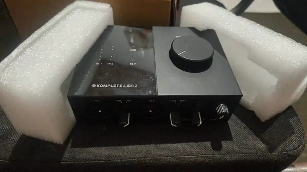 AUDIO INTERFACE ( SOUNDCARD) KOMPLATE AUDIO 2 BY NATIVE INSTRUMENT