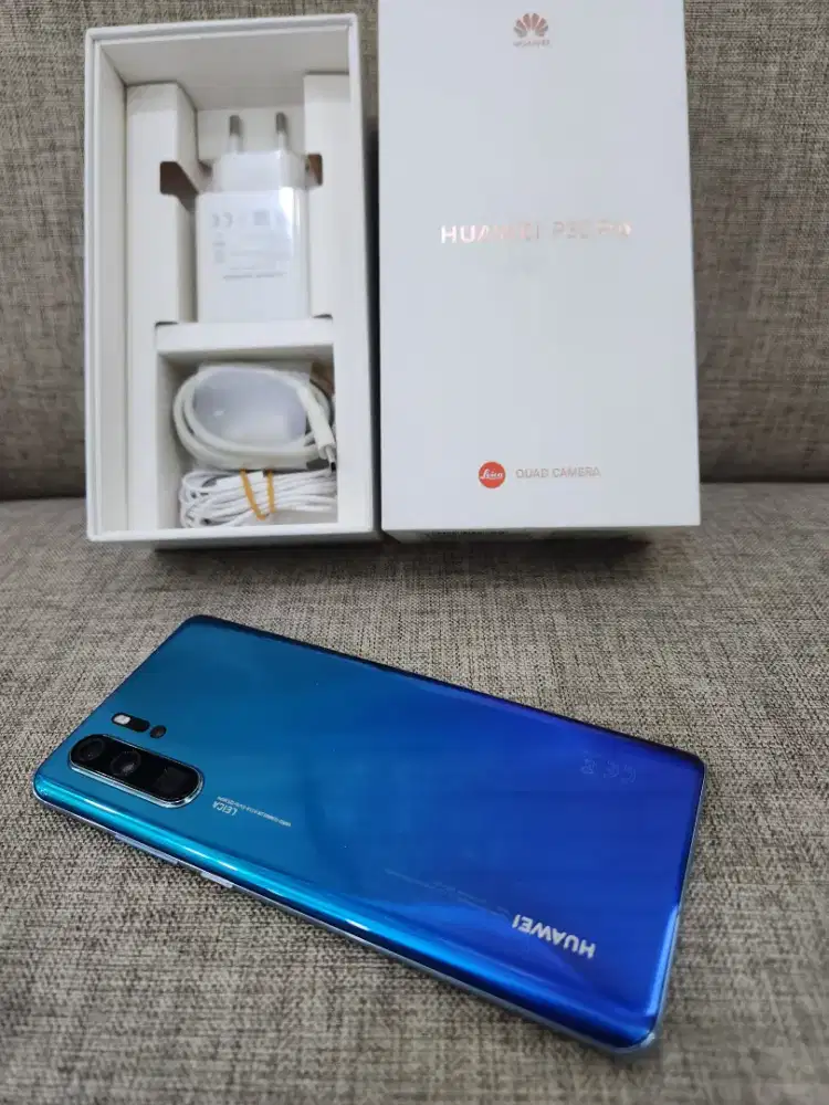 Huawei p30 pro 8/256 resmi Indonesia kondisi istimewa