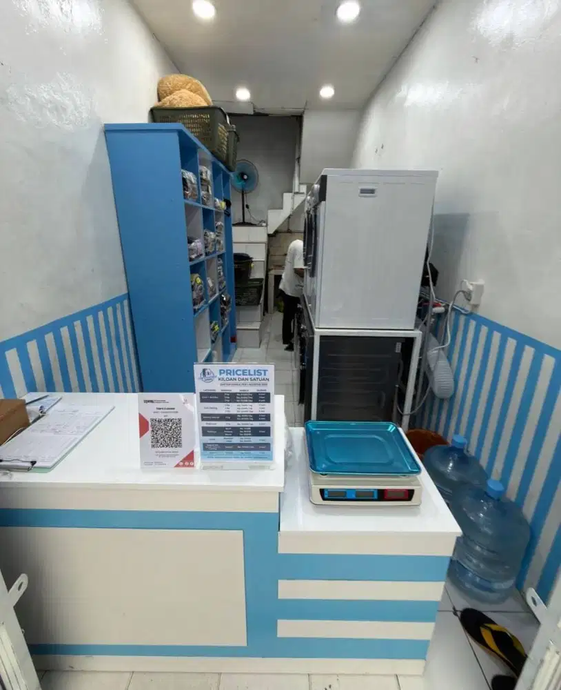 DIBUTUHKAN KARYAWAN LAUNDRY MAMPANG PRAPATAN
