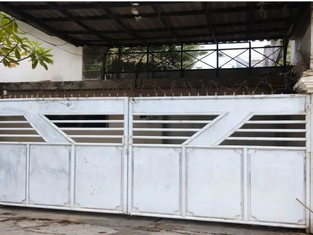 DIJUAL RUMAH JALAN DHARMAHUSADA