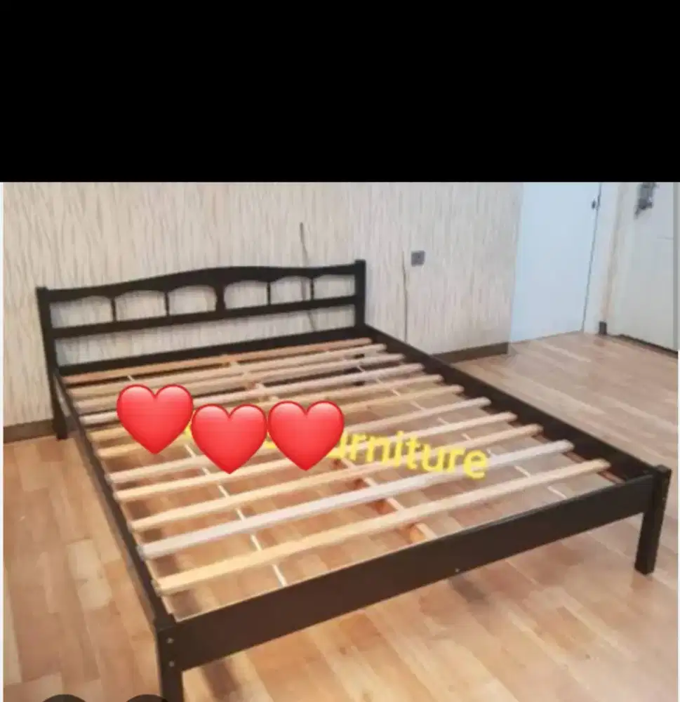 divan / tempat tidur kayu