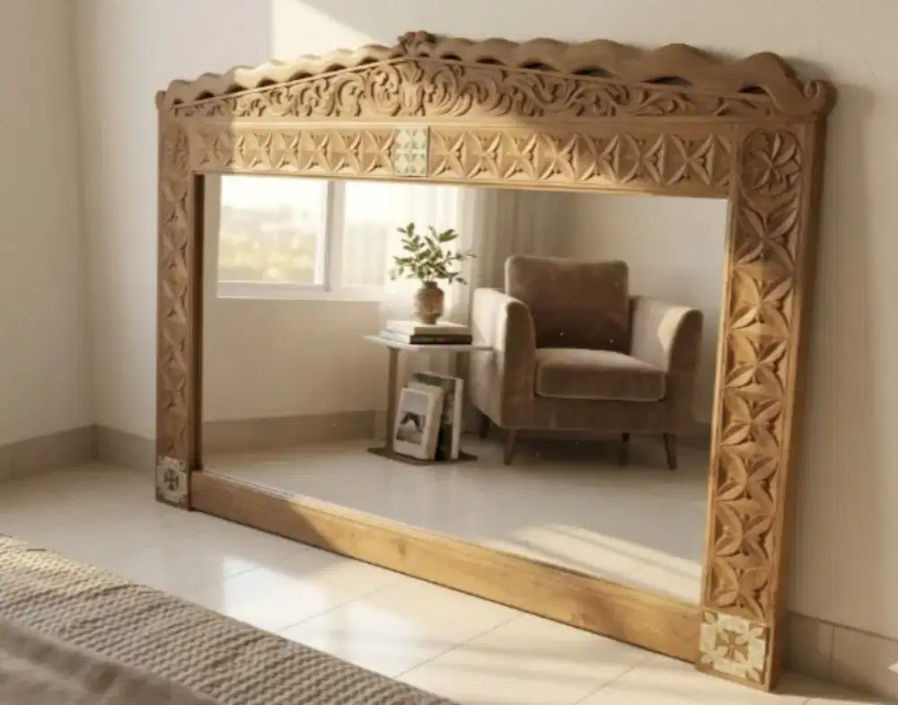 Cermin Dinding Jati Ukir
Klasik Besar