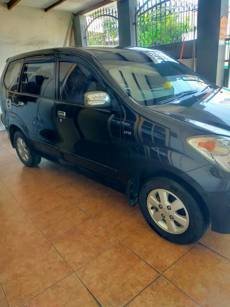 Toyota Avanza 2010 Bensin