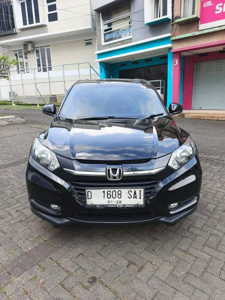 Honda HR-V s matic 2017 hitam low odometer