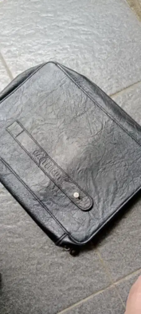 Tas kantor kulit orijinal mulus no minus