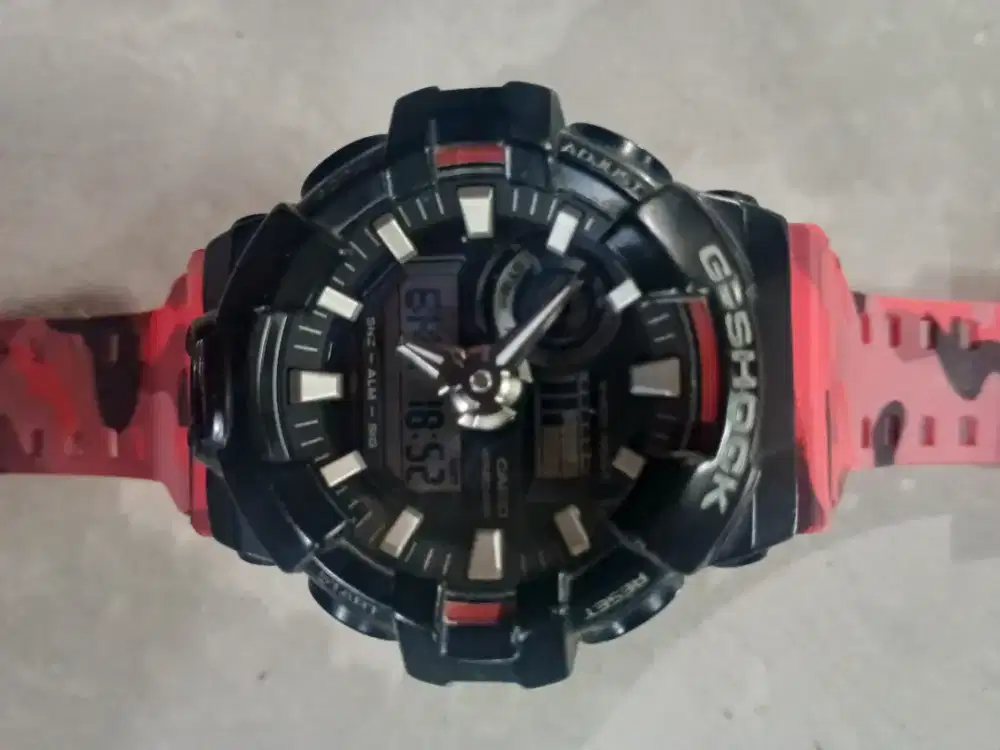 Jam tangan G-Shock GA - 700
