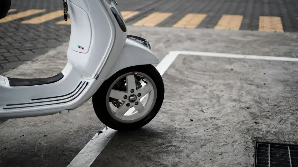 PIAGGIO VESPA LX 150 2012