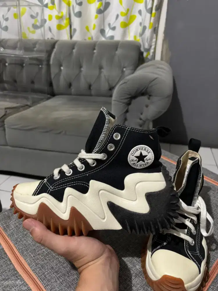 Sepatu Converse motion HI sz 37
