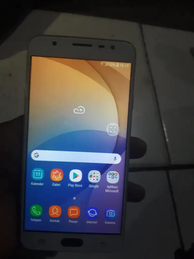 Samsung j7 Prime RAM 3/32