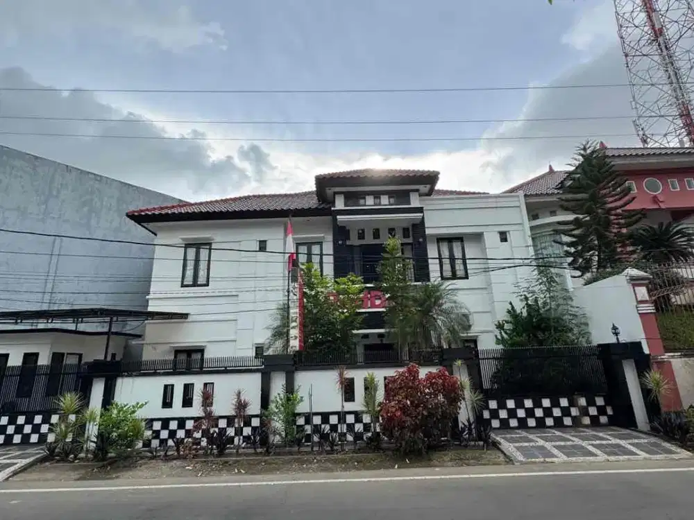 dijual cepat hotel / guest house jalan pengayoman tengah kota makassar lokasi super strategis