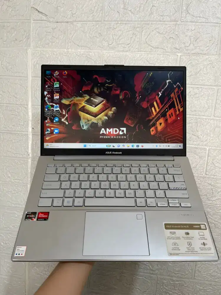 Jual Cepat Laptop Asus E1404FA Ryzen 3-7320U Ram 8/512 Garansi 4Bln lg